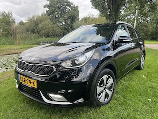 Kia Niro 1.6 GDi DynamicLine Leder,dak,enz.