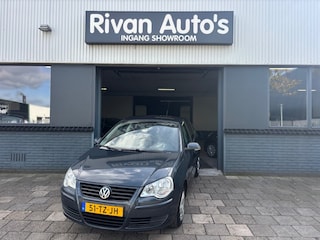Volkswagen Polo 1.4-16V OPTIVE