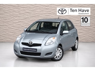 Toyota Yaris 1.3 VVTi Aspiration | Handbediende airconditioning | donkergrijs stoffen bekleding Aspiration-design | 15” wieldoppen ‘Aspiration’ | 2 extra speakers | curtain airbags | knie airbag | verwarmde buiten