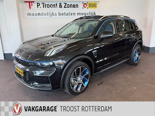 Lynk & Co 01 1.5 | Panoramadak | 360 Camera | Navigatie | Apple carplay | Memory seats | Sfeerverlichting | Adaptieve cruise control | Climate control | Infinity audio | Stoelverwarming | Lane assist | Dodehoeksdetectie