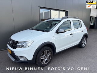 Dacia Sandero TCe 90 Stepway / Navigatie / Camera / Dealer onderhouden!