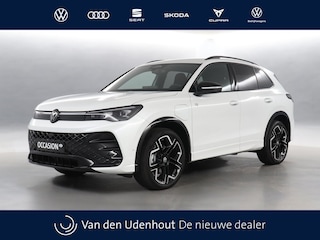 Volkswagen Tiguan 1.5 eHybrid 204pk R-Line Edition DSG / Head-up Display / Stoelverwarming / 360 Camera / Trekhaak