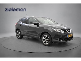 Nissan Qashqai 1.2 Business Edition - Panorama, Navi, Camera, Leer, Stoelverw. Trekhaak