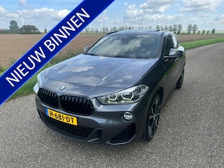 BMW X2 sDrive20i High Executive M-Sport Panodak Schaal Stoelen Enz