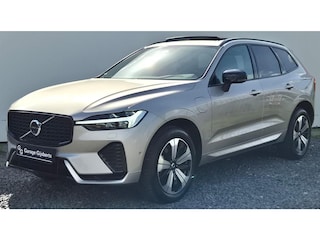 Volvo XC60 2.0 T6 Phev AWD Plus Dark Lighting Pack - Power seats met Memory - 19” Wielen - Panoramadak - Harman Kardon Audio - 360 Cam - 2250 KG Trekgewicht - Climate - Achterbank verwarming - Privacy Glass – RA00 Leder – Full led koplampen - Standkachel met timer