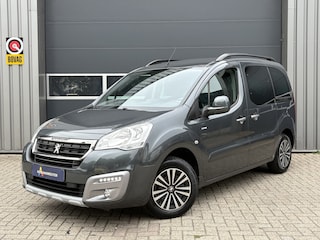 Peugeot Partner 1.2 PureTech Style | Navi | Carplay | PDC | Trekhaak | Cruise Control | Airco | Interesse? Bel of App naar: 06 30 51 05 90