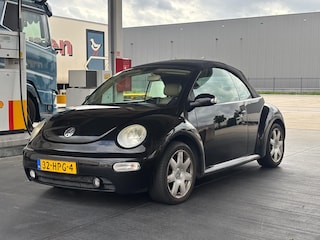 Volkswagen Beetle New Cabriolet 1.6 Highline (OPKNAPPER, Carplay, StoelV, Airco)