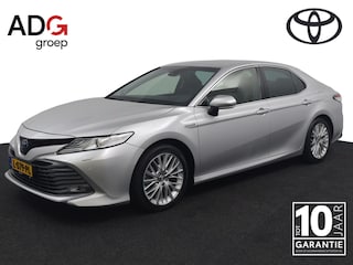 Toyota Camry 2.5 Hybrid Premium | Lederen Bekleding | JBL | Separaat bediening Achterbank | Trekhaak | Parkeersensoren en Camera |