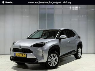 Toyota Yaris Cross 1.5 Hybrid Dynamic edition | Parkeersensoren voor + achter | 4seizoen banden | Privacy glass | Apple Carplay & Android Auto | Navigatie