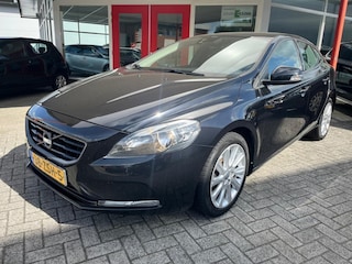 Volvo V40 1.6D2  Achteruitrijcamera Trekhaak  Parkeersensoren