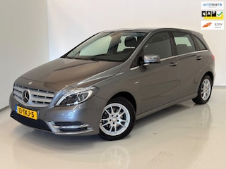 Mercedes-Benz B-klasse 180 Ambition / NL-auto / 1e eig. / Dealeronderhouden