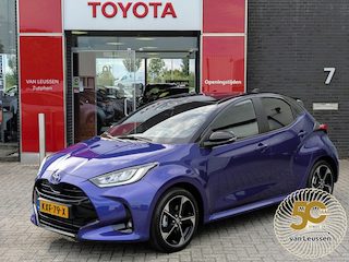 Toyota Yaris 1.5 Hybrid 130 Executive BI-TONE PDC BLIND SPOT CLIMATE STUUR- EN STOELVERWARMING