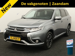 Mitsubishi Outlander 2.0 PHEV instyle+ Bluetooth, Cruise control adaptief, Parkeersensor voor en achter, Rondomzicht camera, Verwarmde voorruit Een ruime en luxe SUV met een comfortabele uitstraling en veel praktische mogelijkheden. Dankzij de plug-in hybride aandrijving combineert hij kracht en comfort met een efficiënte rijervaring