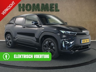 Toyota Urban Cruiser Executive 61 kWh - ORIGINEEL NEDERLANDSE AUTO - 3 FASE LADEN - PANORAMADAK - PARKEERSENSOREN VOOR EN ACHTER - DODEHOEK DETECTIE - NAVIGATIE - 360 GRADEN CAMERA