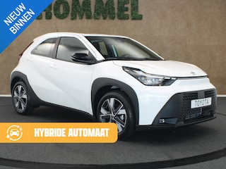 Toyota Aygo Hybrid 115 Pulse - NIEUW MODEL - KEYLESS START - STOEL VERWARMING - DRAADLOZE TELEFOONLADER - AUTOMATISCH INKLAPBARE BUITENSPIEGELS - ADAPTIEVE CRUISE CONTROL - LICHTMETALEN VELGEN - VOORSTOELEN VERWARMD