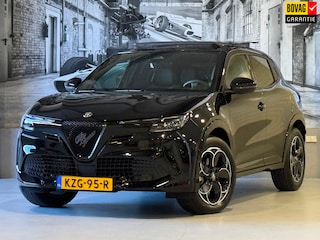 Alfa Romeo Junior 1.2 Turbo Hybrid Ibrida Ti Black Edition