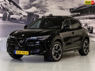 Alfa Romeo Junior 1.2 Turbo Hybrid Ibrida Ti Black Edition