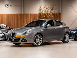 Alfa Romeo Giulietta 1.4 T Aut Business Executive, Led, Clima, Cruise, Multistuur, Navi, PDC, NAP