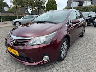 Toyota Avensis Wagon 2.0 D-4D Business Apk 15/6/27,Airco,Cruise,Navi,Trekhaak