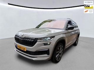 Skoda Kodiaq 1.5 TSI Sportline DSG l PANO l TREKHAAK l VIRTUAL l CARPLAYl SFEER l KEYLESS l CAMERA l 20 INCH l ORG.NL l DEALER OH