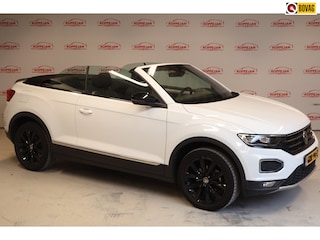 Volkswagen T-Roc 1.5 TSI R-Line|LED|Afneembare Trekhaak|Beast audio| Stoel/stuurverwarming|