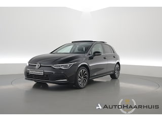 Volkswagen Golf 1.4 eHybrid 204 pk Style | Pano | Massage | IQ. Light |  Apple CarPlay | Adapt. Cruise | Stoel- Stuurverw. | Camera