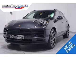 Porsche Macan 3.0 S S 3.0 354PK ACC standkachel sportstoelen electrisch bedienbaar met memo camera Apple-carplay luchtvering trekhaak electrisch wegklapbaar sportuitlaat 21"-LMV DAB LED stoel verwarming/ventilatie schakelflippers aan het stuur