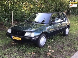 Peugeot 205 1.4 Génération, met NAP en nieuwe APK
