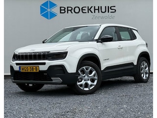 Jeep Avenger Altitude 54 kWh ACHTERUITRIJCAMERA| AIRCO AUTOMATISCH| ADAPTIEVE CRUISE CONTROL| KEYLESS ENTRY| VERWARMDE VOORRUIT| LEREN STUURWIEL|