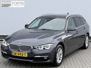 BMW 3-serie Touring 318i Edition Luxury Line Purity Executive NL-AUTO | LEDER | STOELVERWARMING | NAVI