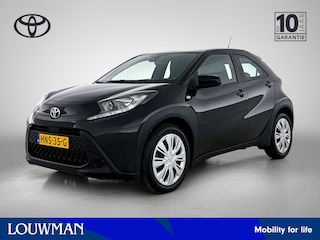 Toyota Aygo 1.0 VVT-i MT Play | BTW voertuig | Apple CarPlay/Android Auto | Cruise Control Adaptive | Achteruitrijcamera | Bluetooth | Elektrisch verstelbare buitenspiegels | Elektrische ramen voor |