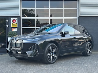 BMW iX xDrive40 Executive, BTW, Pano, Head-Up, Luchtvering, IAS, NAP