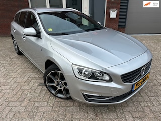 Volvo V60 2.0 D2 Ocean Race / Leder / Navi / PDC / Stoelverwarming