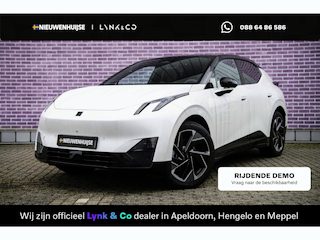 Lynk & Co 02 More 66 kWh | 445 km elektrisch bereik | Adaptive Cruise Control | Panoramadak | Harman Kardon Premium Audio Systeem | 360 graden camera | Dodehoekdetectie | Stoel/Stuurverwarming | Apple CarPlay/Android Auto | 20"LM-velgen | Elektrisch bedienbare voorstoelen met geheugenfunctie | Klimaat warmtepomp | Elektrisch bedienbare achterklep |
