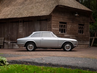 Alfa Romeo GT Junior 1300