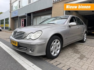 Mercedes-Benz C-klasse 200 K. Elegance AUT PDC NAP N. APK RIJDT GOED NETTE AUTO