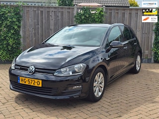 Volkswagen Golf 1.0 TSI Business Edition Connected LMV,PDC,NAV,ECC.