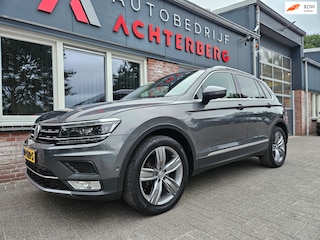 Volkswagen Tiguan 1.4 TSI ACT Highline Automaat! Camera! Carplay! LED! Mooie/Nette Auto!