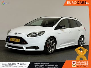 Ford Focus Wagon 2.0 EcoBoost ST-2 Navigatie Lederen bekleding Climate control