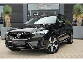 Volvo XC60 2.0 T6 Plug-in hybrid AWD Plus Dark | 350 PK | Panoramadak | Leder | Trekhaak | Volvo XC60 2.0 T6 Plug-in Hybrid AWD Plus Dark met 2.0 viercilinder plug-in hybride aandrijflijn en 350 PK, voorzien van luxe lederen bekleding, elektrisch verstelbare en verwarmde voorstoele