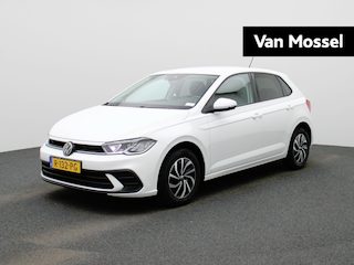 Volkswagen Polo 1.0 TSI Life 95 pk| Origineel Nederlands | 1e Eigenaar | Navigatie | Achteruitrijcamera | Getint Glas | 15 Inch Velgen | Digitale Cockpit Pro