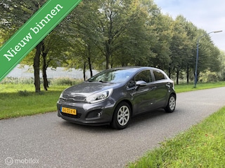 Kia Rio 1.2 CVVT Super Pack*KEYLESS*CRUISE*SCHERM*BLUETOOTH