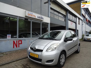 Toyota Yaris 1.0 VVTi Acces