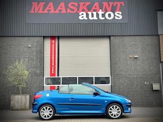 Peugeot 206 CC 2.0 16v / NL auto / Bleu Recife / Leder / 1st owner / Perfect shape / FULL SERVICE FILE!