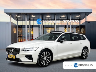 Volvo V60 T8 Recharge Plus Dark | 18" Allseason | Trekhaak | Panoramadak | Head-Up | 360 Camera | Elektr. verst. Sportstoelen | Getint Glas
