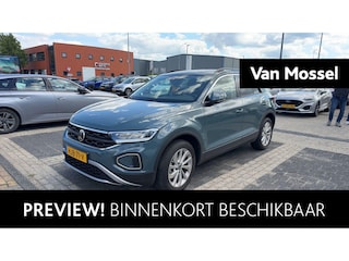 Volkswagen T-Roc 1.5 TSI Life Edition 150 PK| Origineel Nederlands | 1e Eigenaar | Achteruitrijcamera | Parkeersensoren | Climatronic | 17 Inch Velgen | LED Koplampen