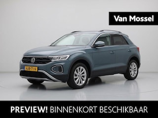 Volkswagen T-Roc 1.5 TSI Life Edition 150 PK| Origineel Nederlands | 1e Eigenaar | Achteruitrijcamera | Parkeersensoren | Climatronic | 17 Inch Velgen | LED Koplampen