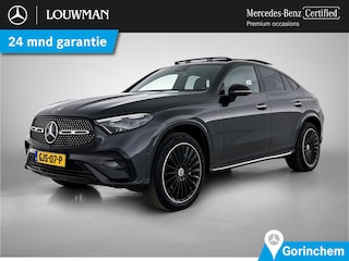 Mercedes-Benz GLC 300e 4MATIC AMG Line | Panorama schuif/kanteldak | Dictronic | Wegklapbare trekhaak | Leder Inclusief 24 maanden Mercedes-Benz Certified garantie voor Europa.