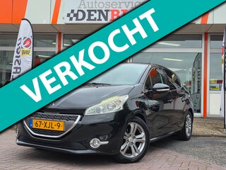Peugeot 208 1.4 VTi Allure BJ.2012 / Navigatie / Cruise / Clima / Elektr. Pakket / 16"Lmv / Trekhaak !!