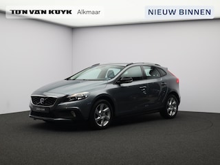 Volvo V40 T4 180PK Momentum / Trekhaak / 17" / Navigatie / Bluetooth / Cruise Control /